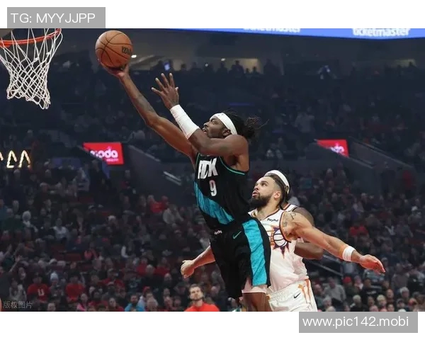 太阳 130 - 125 击败开拓者，完成了 19 分的大逆转